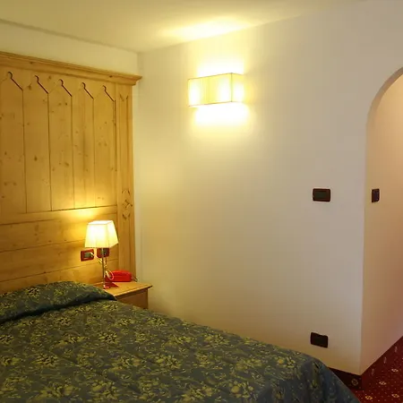 Hotel Gh Monzoni 3*